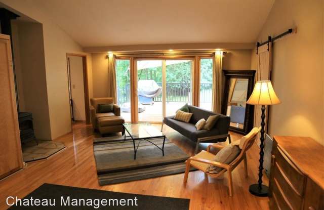1182 NW Country Ct. - 1182 Northwest Country Court, Benton County, OR 97330