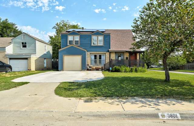 Gorgeous 3BD/2BTH Home Minutes From Lake Hefner Parkway and the Plaza District! photos photos
