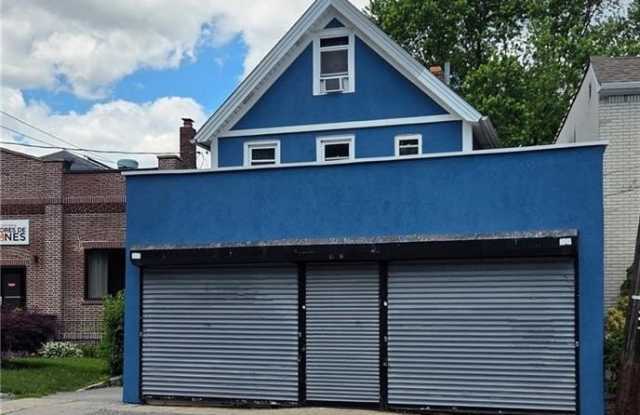 943 Castleton Avenue Gallery 4