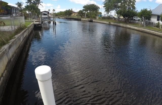 3326 SE 16th PL - 3326 Southeast 16th Place, Cape Coral, FL 33904