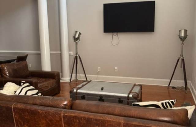 Available Now Fully Furnished Town Home in Hammonds Ferry! photos photos
