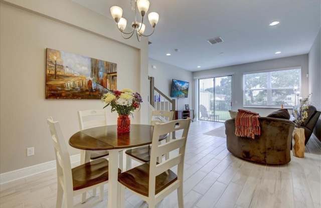 2494 GOLDEN PASTURE CIRCLE Gallery 4
