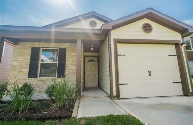 12756 Lake Conroe Bay Gallery 2