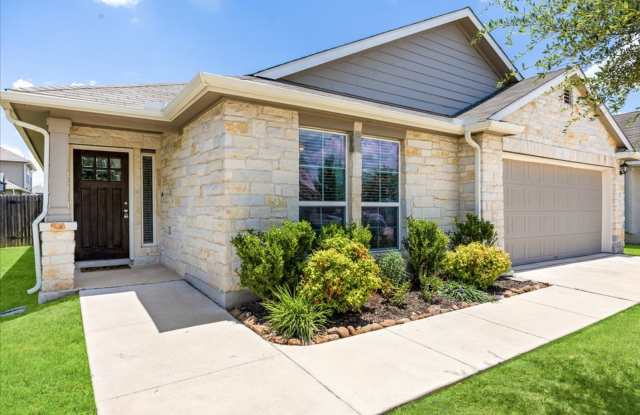Cute & Cozy in Heather Glen Your New Braunfels Home Awaits! Gallery 4