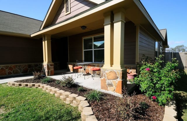 2111 Springwood Drive photos photos