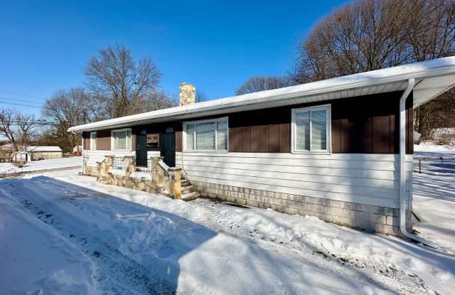 1168 Tonawanda Ave photos photos