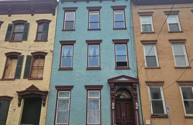 32 1st Street photos photos