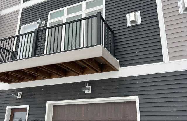 2140 Rolling Green Trail Gallery 1