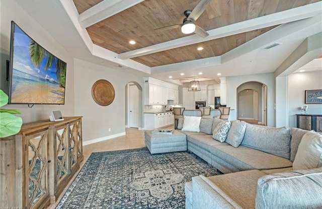 10740 Vivaldi CT Gallery 2