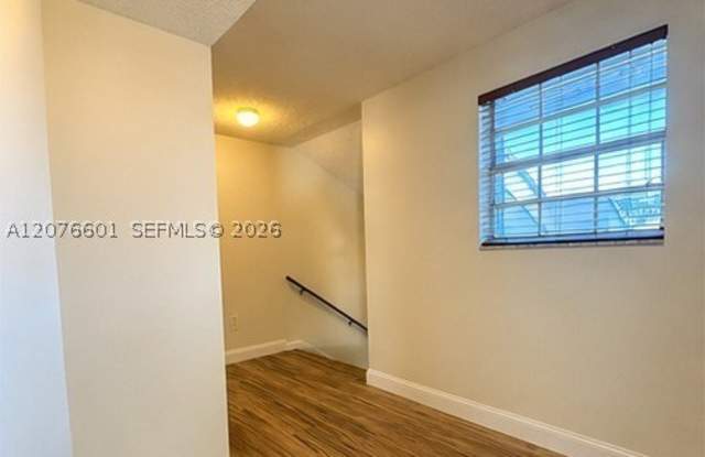 2646 SE 19th Ct Gallery 2
