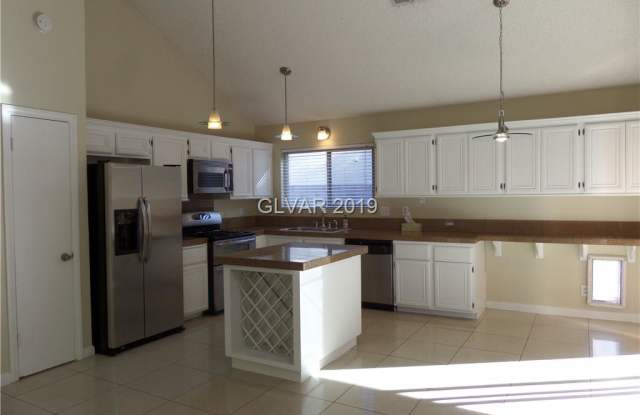 233 BROKEN ARROW Court Gallery 4