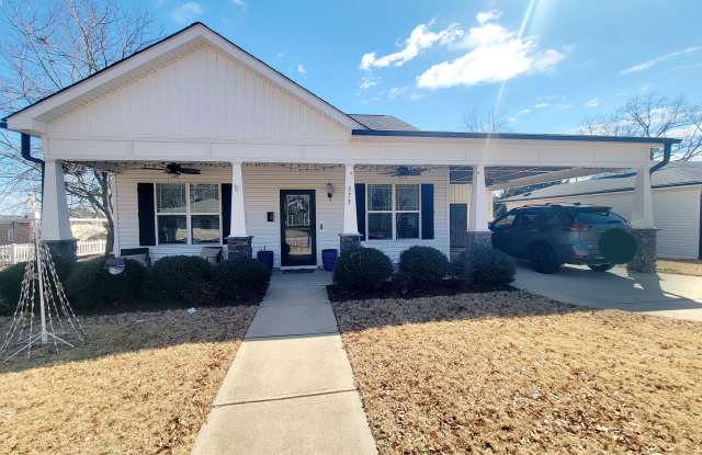 573 N Oneil St photos photos