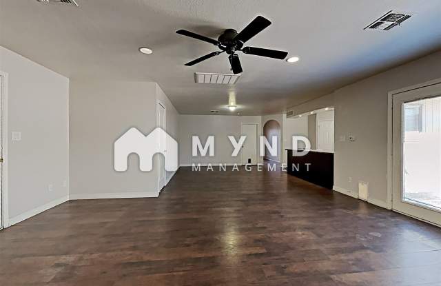 3537 E Dolphin Ave Gallery 2