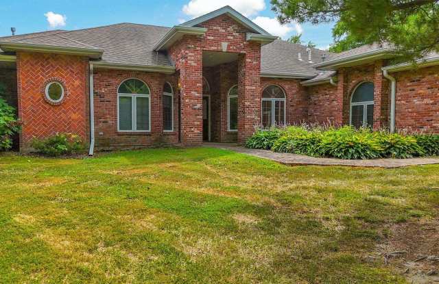 Private 3BR Brick Home with Scenic View photos photos