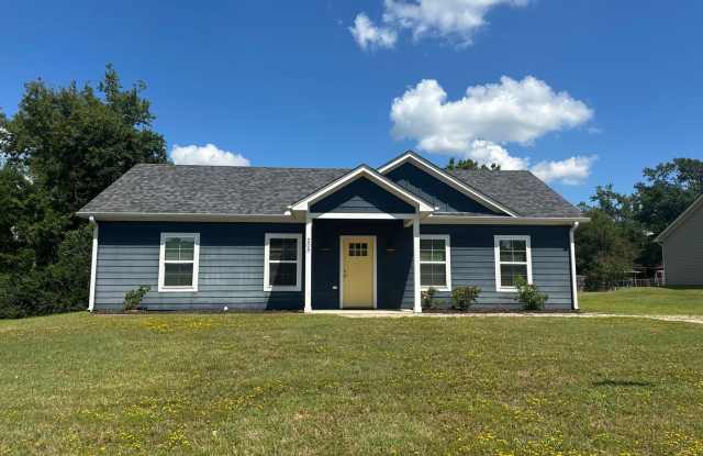 205 Gordon St. photos photos