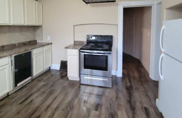 1024 South 4th Avenue - 1024 South 4th Avenue, Wausau, WI 54401