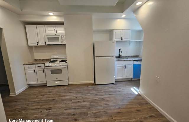 Amazing 1 bedroom apartment for rent in the heart of Troy Hill! photos photos