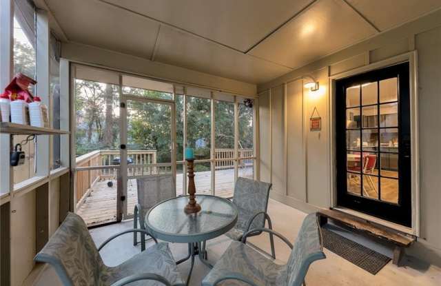 3390 Creek Valley Drive SE Gallery 2