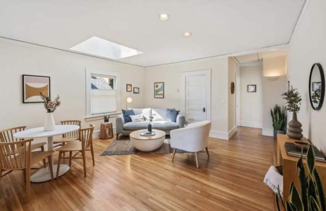 2842 Woolsey St Apt 3 Gallery 2