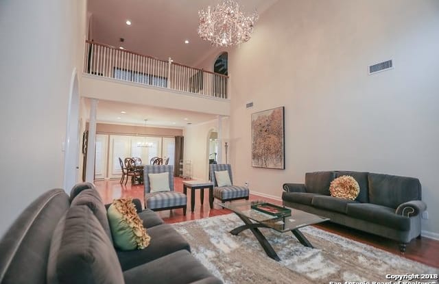 35 S Rue Charles - 35 South Rue Charles, San Antonio, TX 78217