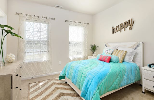 Oceans East Luxury Apartment Homes Gallery 3