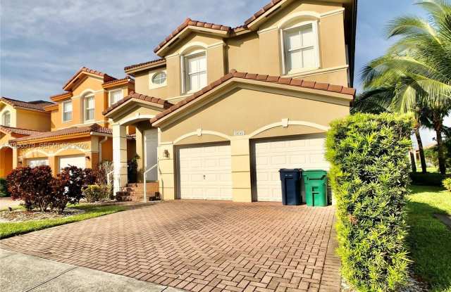 8698 NW 109th Ct photos photos