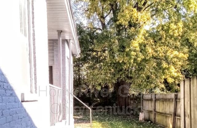 862 Crescent Ave - 862 Crescent Avenue, Covington, KY 41011
