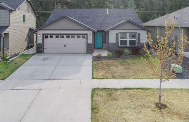 Single floor living 3 Bed 2 Bath home with open modern floor plan photos photos