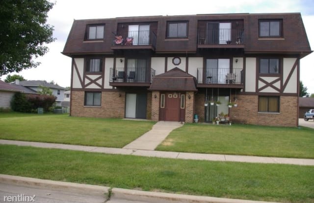 773 lippert Lane 2E - 773 Lippert Ln, Glendale Heights, IL 60139