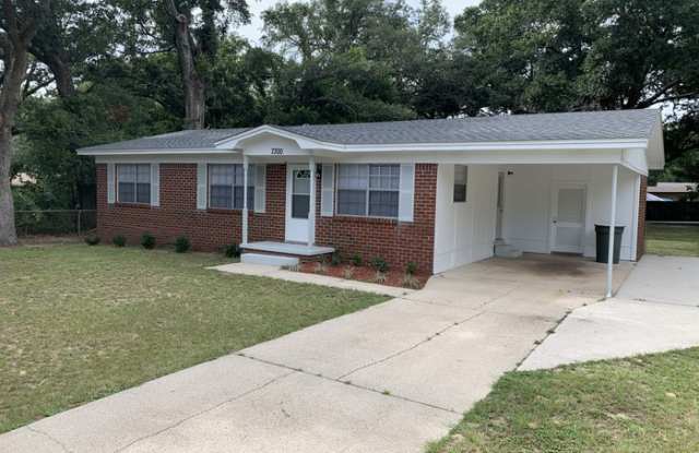 7300 Sachem Road - 7300 Sachem Road, Myrtle Grove, FL 32506