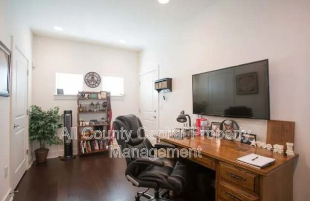 1000 Muse Ln - 1000 Muse Lane, Austin, TX 78702