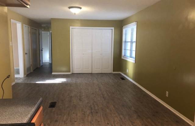 5037 Katherine Drive Gallery 4