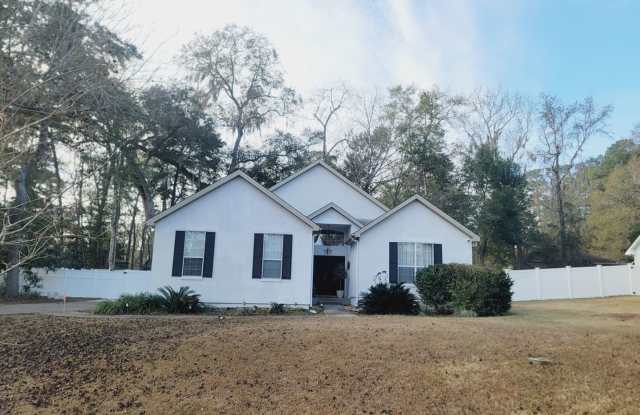 RENOVATED Killearn 3/2 w/ Granite Counters, Garage, Stainless Steel Appliances,  Huge Fenced Yard! Avail Starting Feb 21st for $2600/month! photos photos