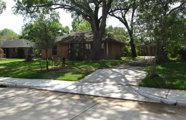 4009 Newshire Drive Gallery 2