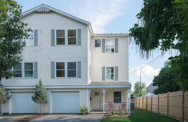 72 Oxford Street - 72 Oxford Street, Cranston, RI 02920