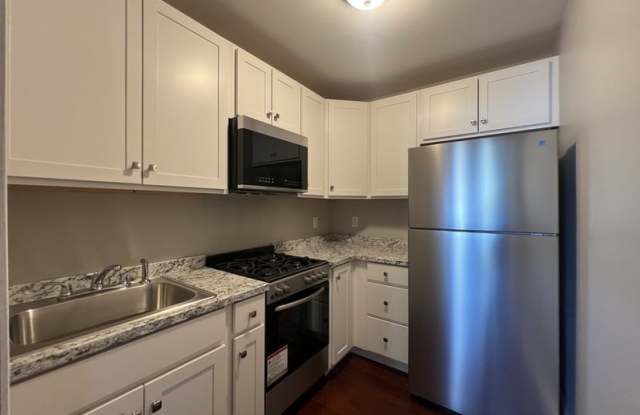 72 Melville St - 72 Melville Street, Fall River, MA 02724 72 Melville St - 72 Melville Street, Fall River, MA 02724