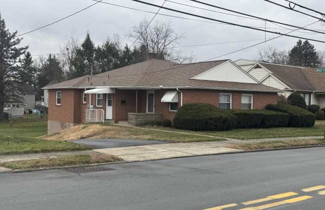 152 Drakes Lane photos photos