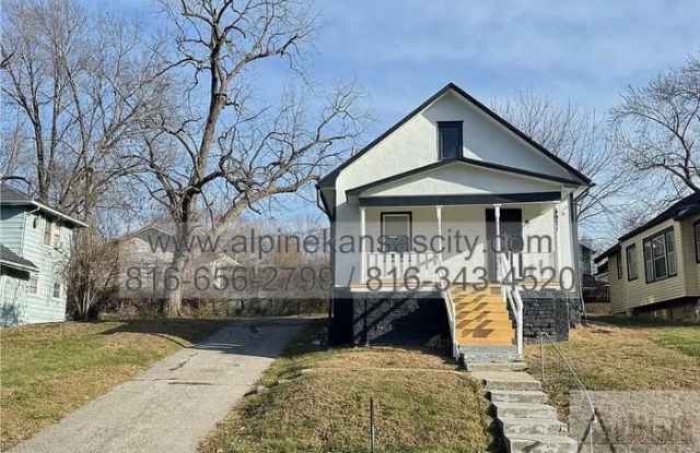 4921 Highland Avenue - 4921 Highland Avenue, Kansas City, MO 64110