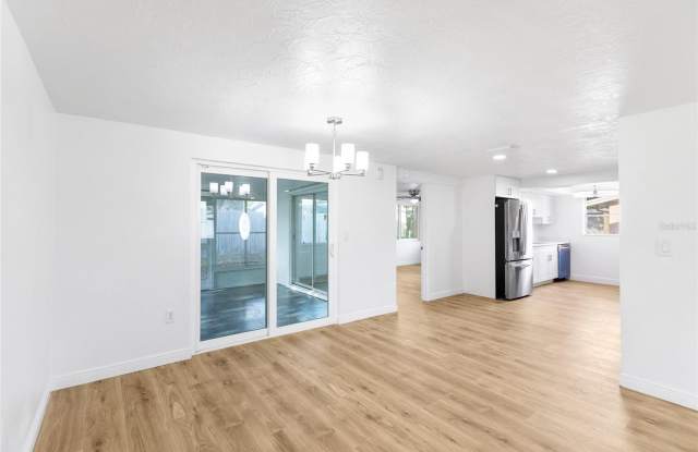 6239 7TH Avenue Gallery 4