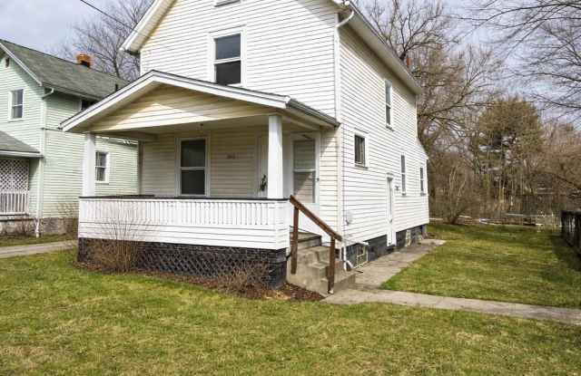 2213 17th Street Northeast photos photos