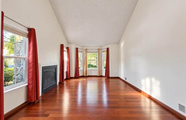 296 Pegasus Road Gallery 4