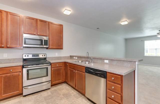 Discover this BEAUTIFUL 2-bedroom home in the sought-after Western Branch area! photos photos