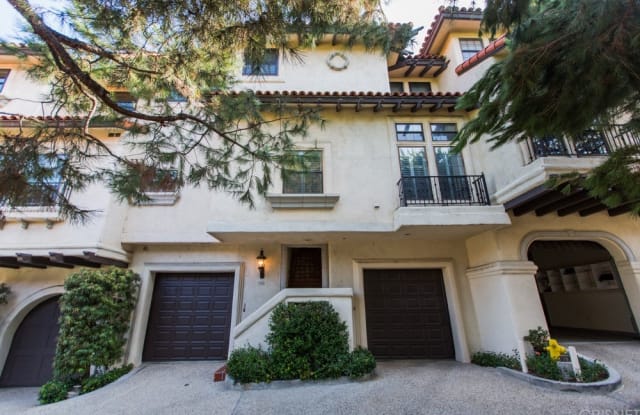 64 N Arroyo Boulevard - 64 Arroyo Boulevard, Pasadena, CA 91105