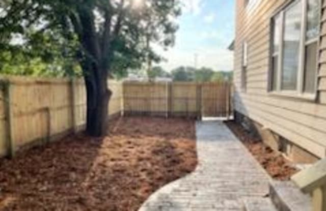 1427 Bellinger Street - 1 Gallery 1