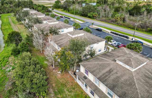 Spacious 4-Bed, 2.5-Bath Townhome – Minutes from the Indian River! Gallery 4
