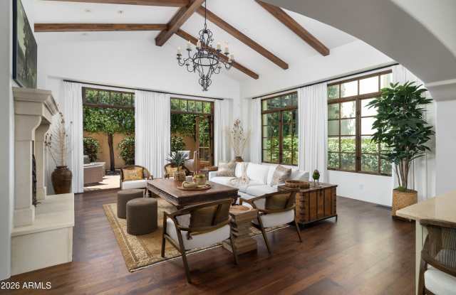 4949 E Lincoln Drive Gallery 2