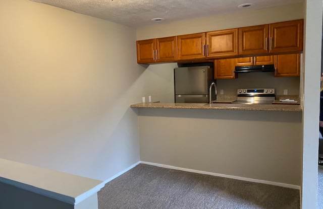110 Gluck St Apt B - 110 Gluck Street, Youngstown, OH 44505