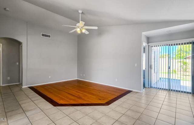 13344 W DESERT Lane Gallery 4