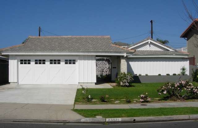 22081 SUSAN Lane - 22081 Susan Lane, Huntington Beach, CA 92646