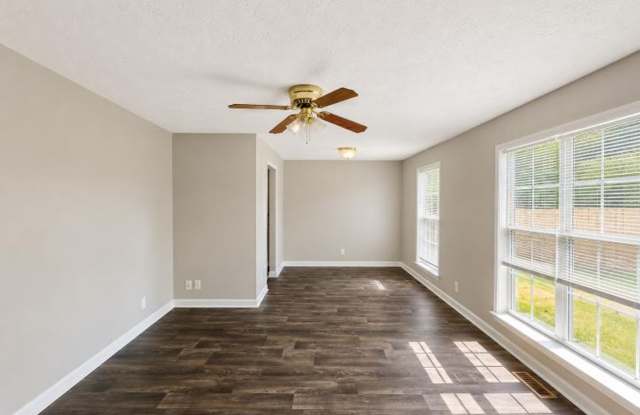Coming Soon | Charming 3 Bedroom Ranch Home! Gallery 4